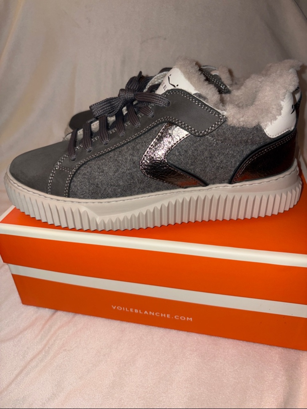 NWT VOILE BLANCHE LIPARI Charcoal Grey Fur Suede and Felt Sneakers - Picture 13 of 16
